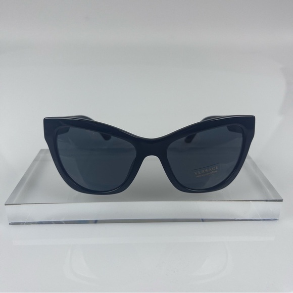 Versace Wayfarer Unisex Sunglasses with Versace Logo on Arms - Picture 2 of 7